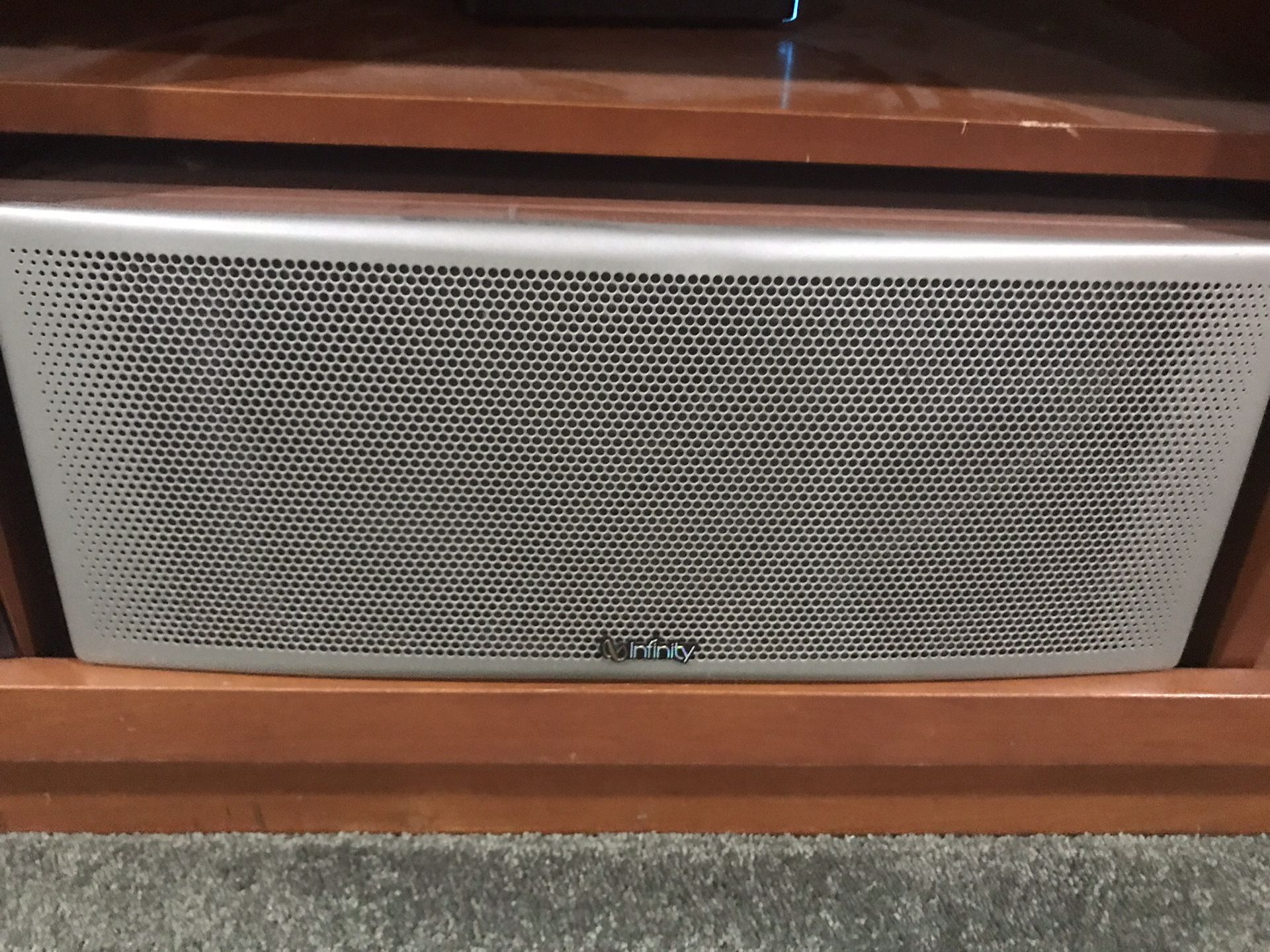 Onkyo 5.1 complete surround sound system five speakers 500 W powered sub