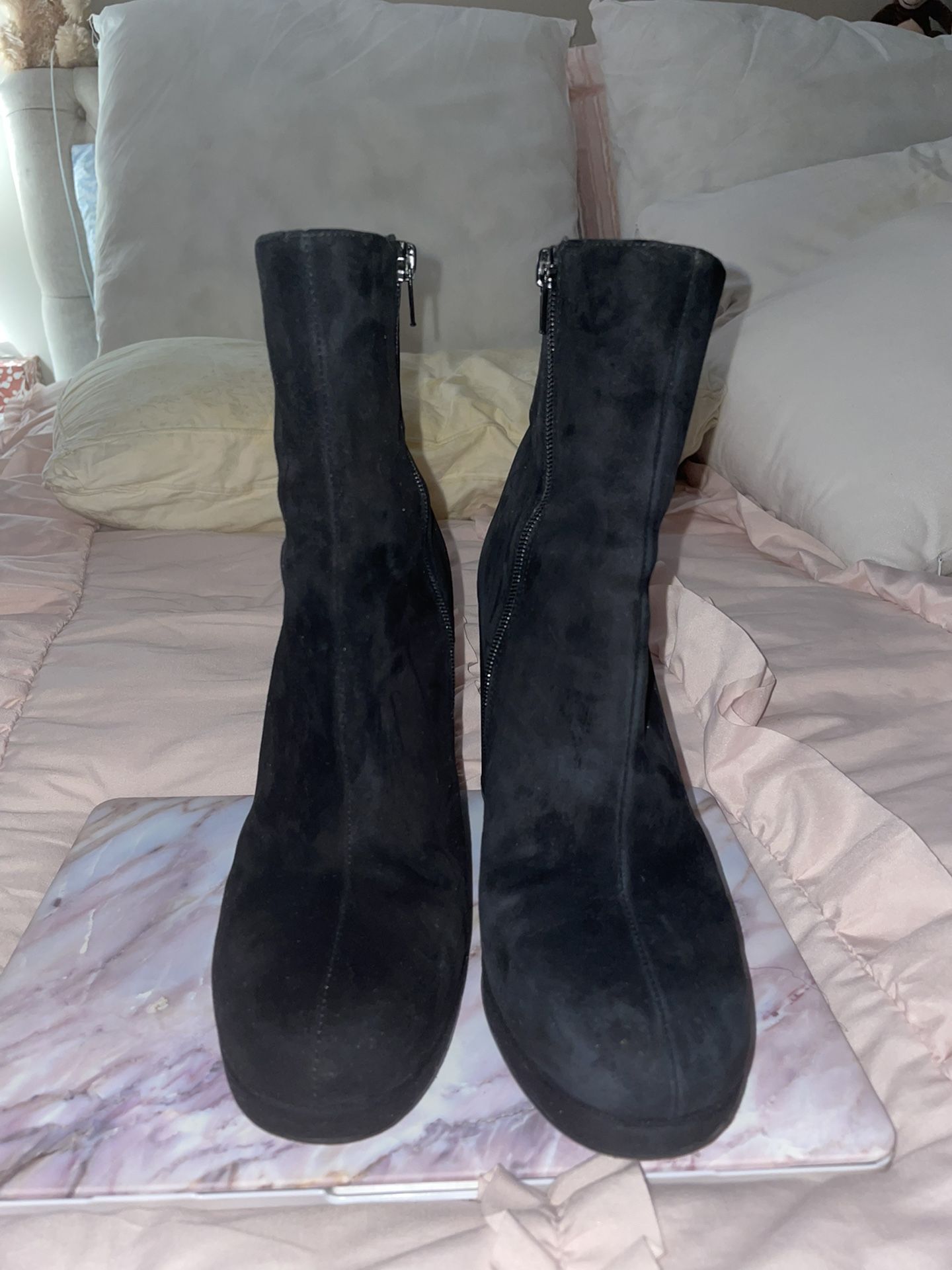Steve Madden Main Black Suede Booties