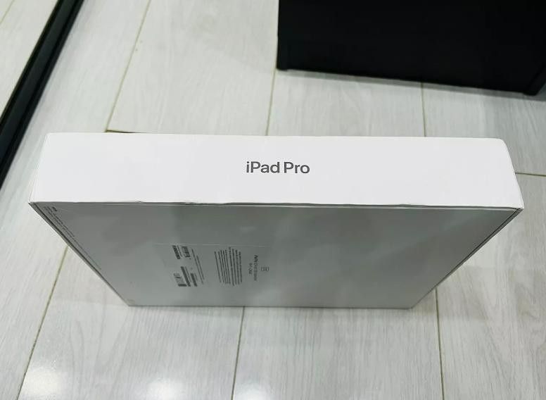 Apple iPad Pro 5th Gen 12.9" 2021 M1 - 2TB Wi-Fi & Cellular 5G Space Grey