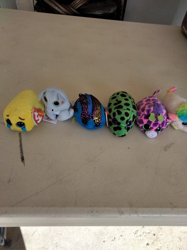 Teeny Ty's Plushies Different Colors