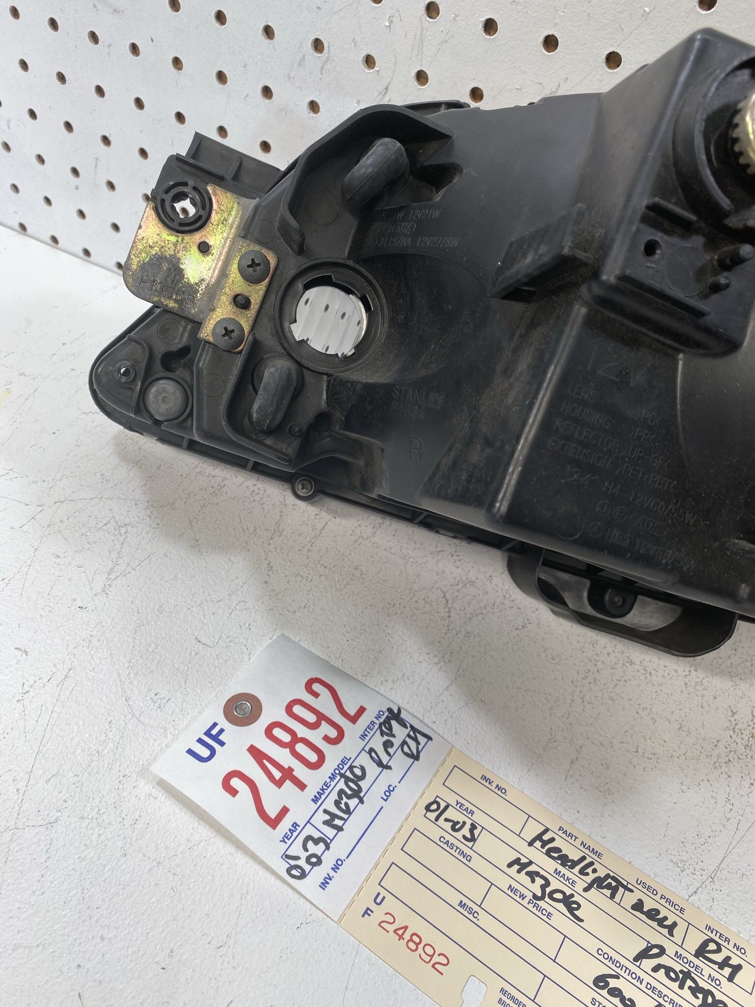 2001 2002 2003 MAZDA PROTEGE RIGHT SIDE HEADLIHT OEM