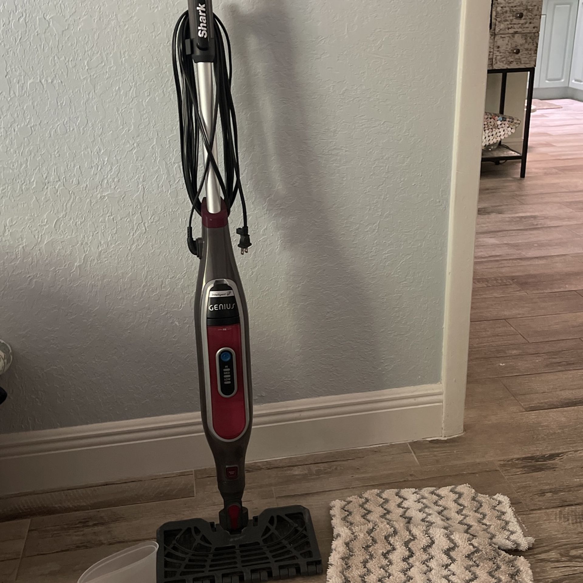 Shark genius Steam Mop-