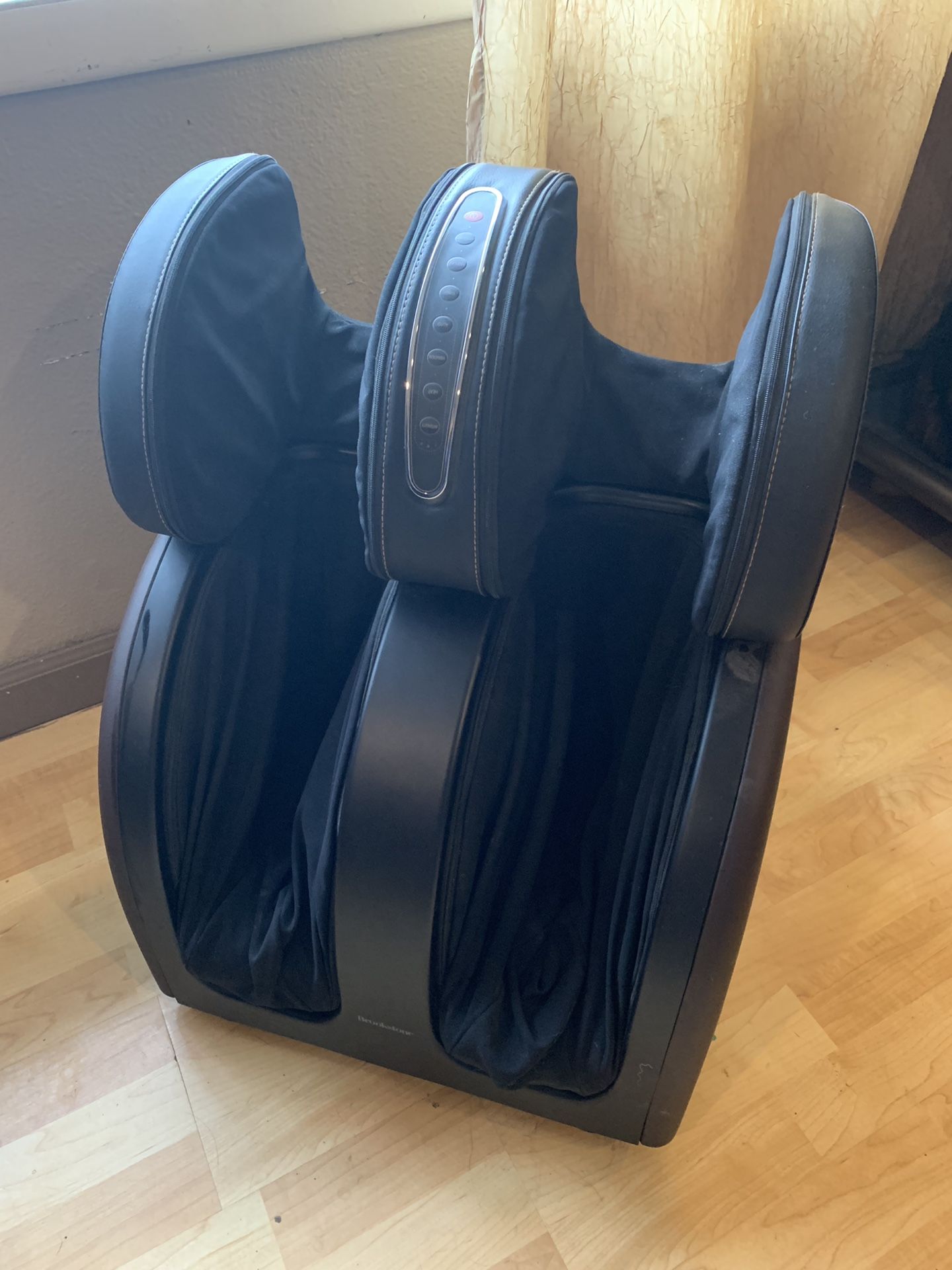 Brookstone F10 Therasqueeze Pro Foot Calf Andthigh Massager For Sale In Bothell Wa Offerup 