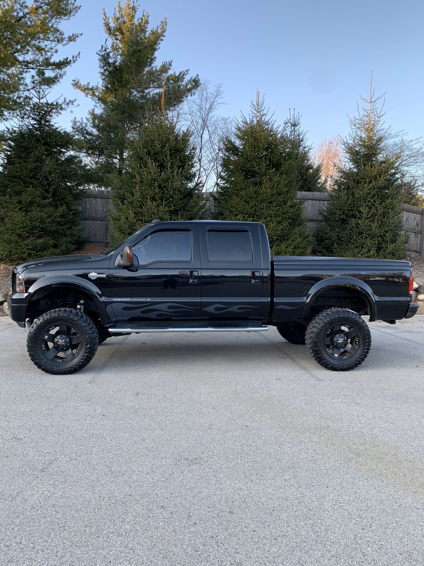 F350 Harley Davidson edition for Sale in Lake Bluff, IL OfferUp
