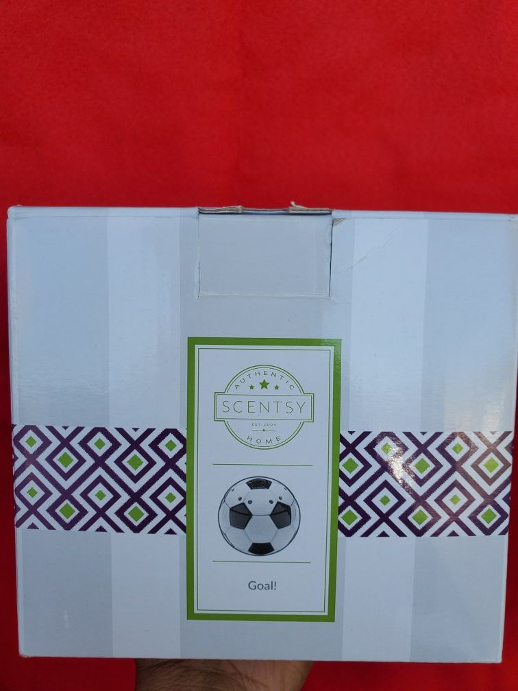 Brand new Scentsy warmers