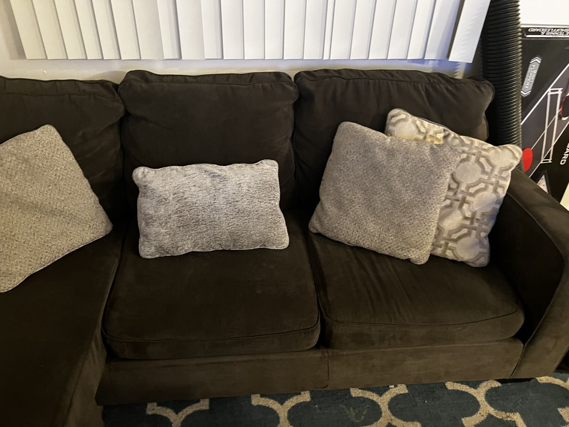 GREY COUCH 