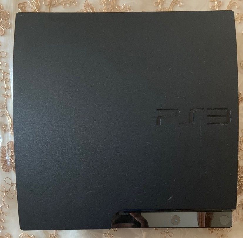 Ps4pro Am giving this For free to anyone that first wish me happy birthday on my cellphone Number 414><909><1844 Today's my day🎉😘