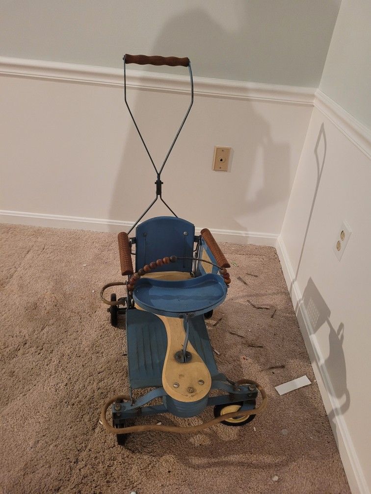 Vintange Stroller 1940s