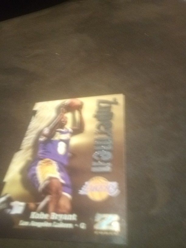 Three Number 8 Jersey Kobe Bryant Basketball Cards