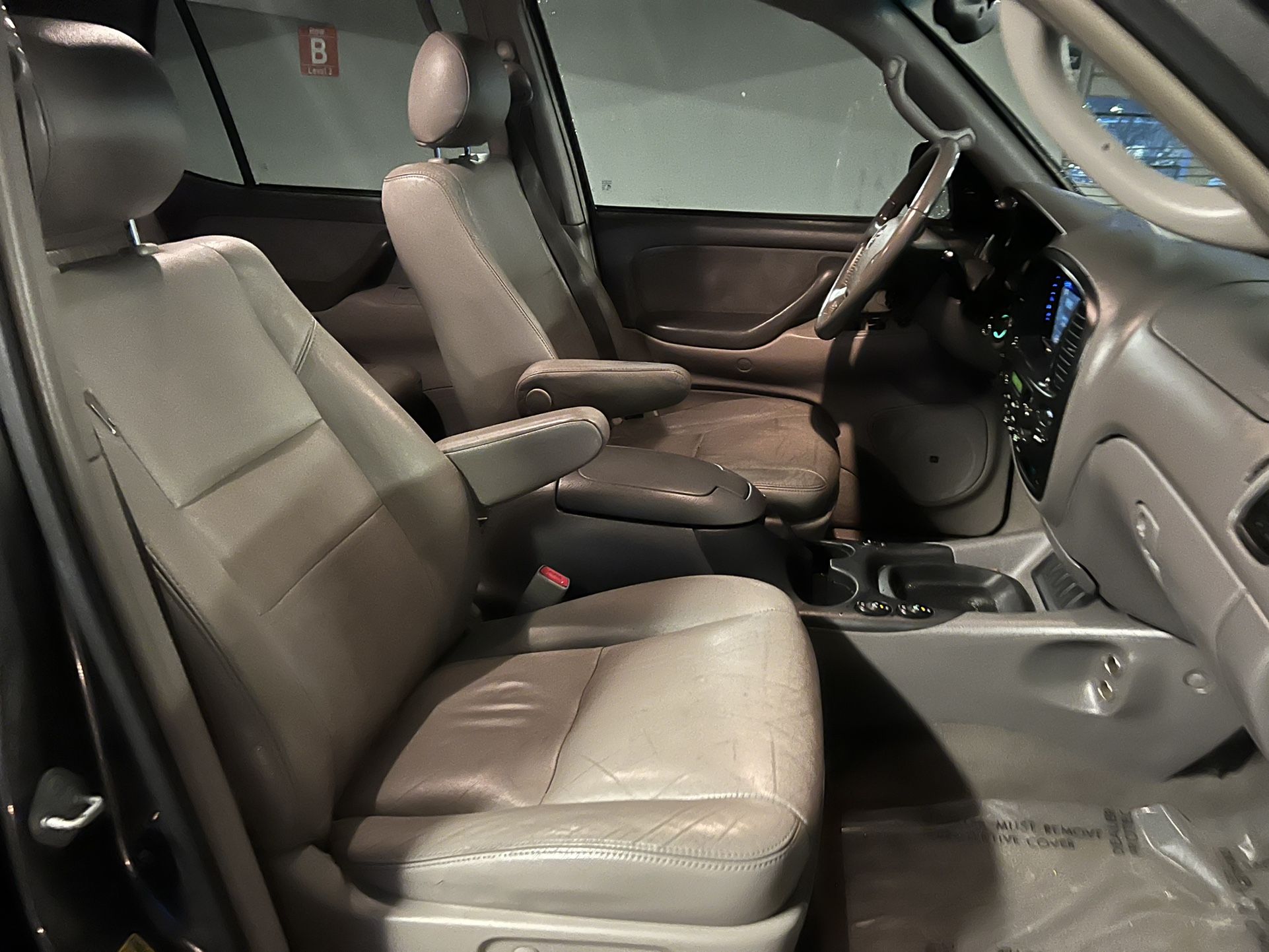 2005 Toyota Sequoia