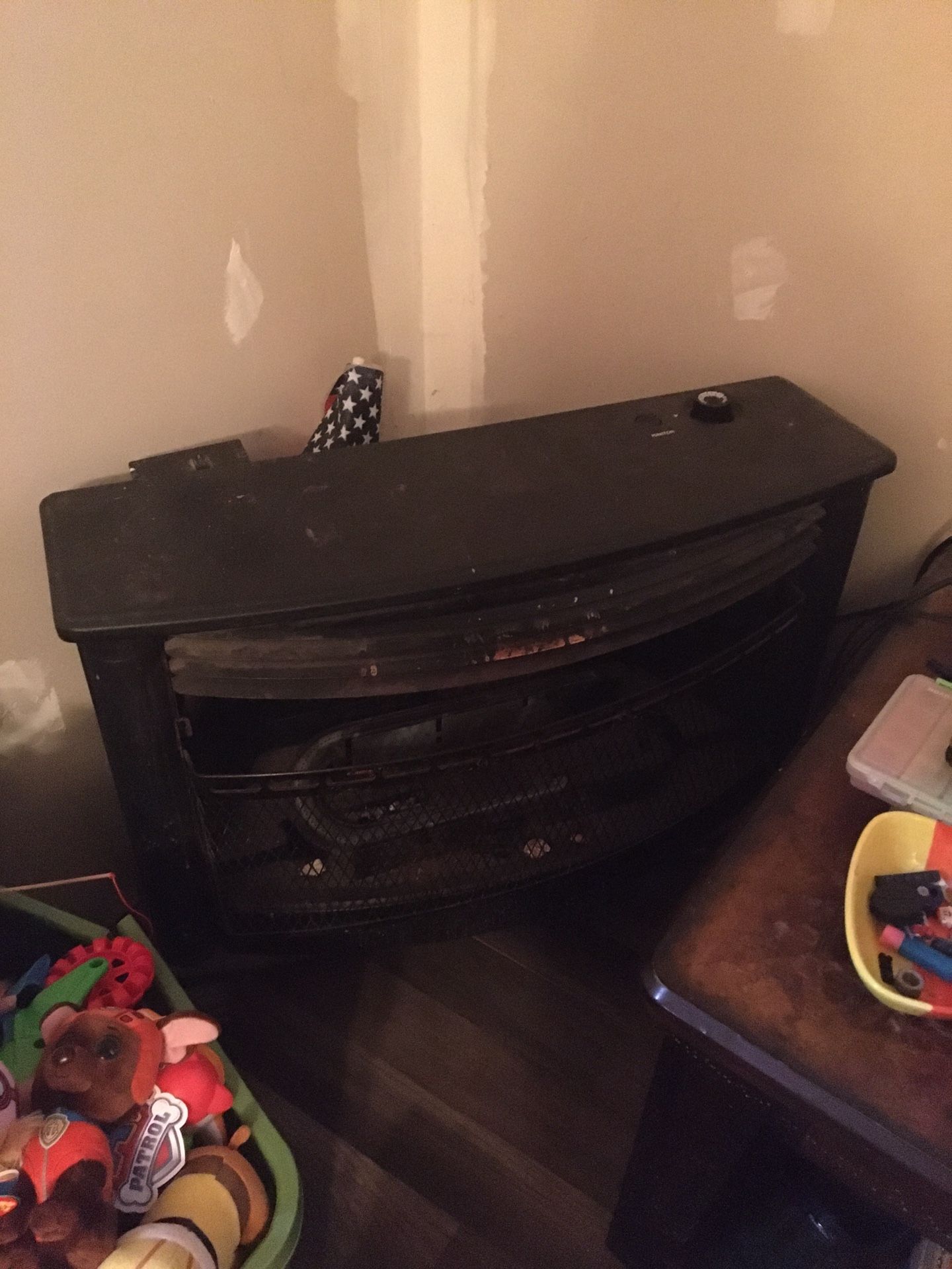 Charmglow Natural Gas ventless Fireplace for Sale in Toms River, NJ