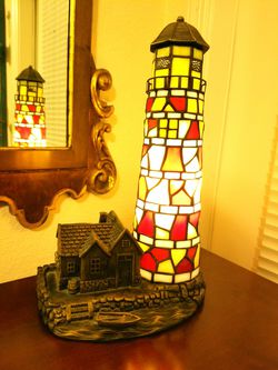 Gorgeous Stained glass Light House Ambient Lamp Thumbnail