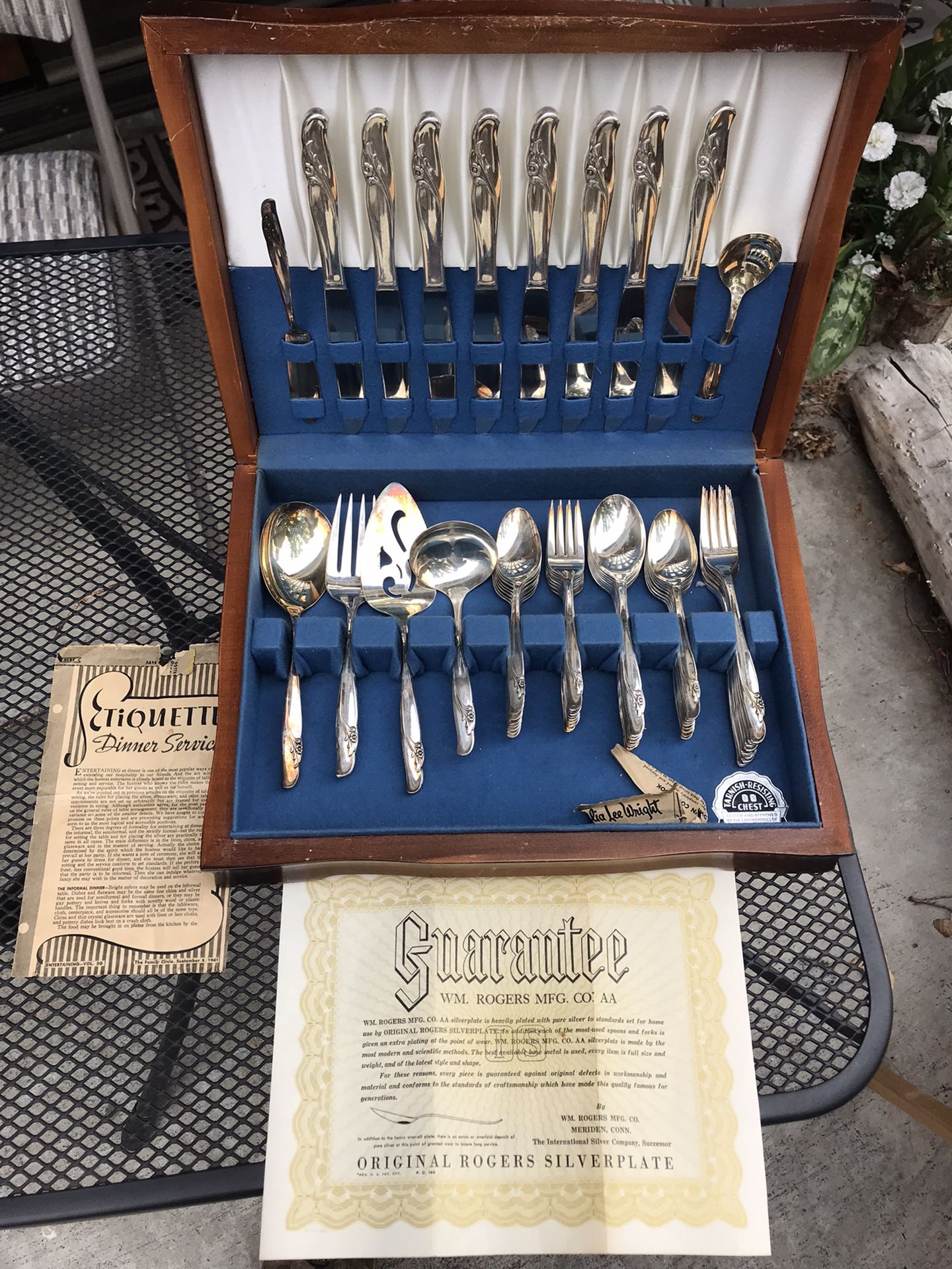 Plated silverware set