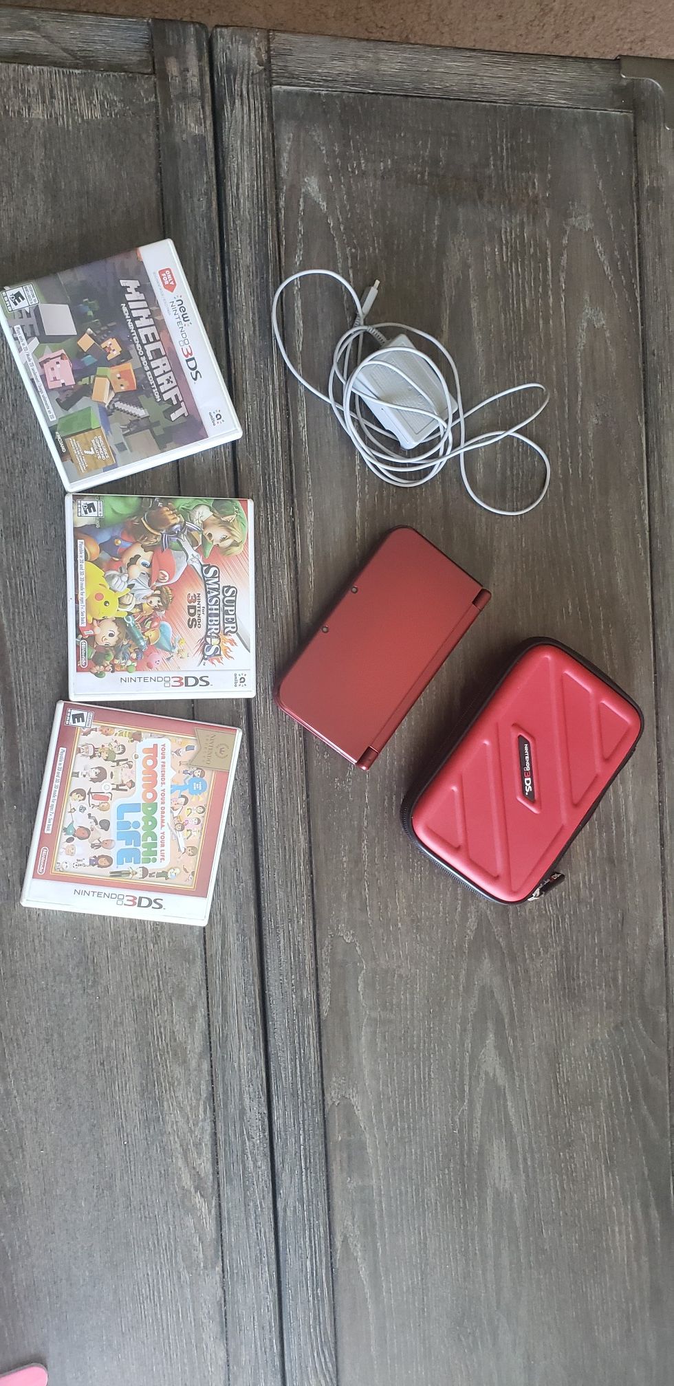 Nintendo 3DS XL console w/ 3 games