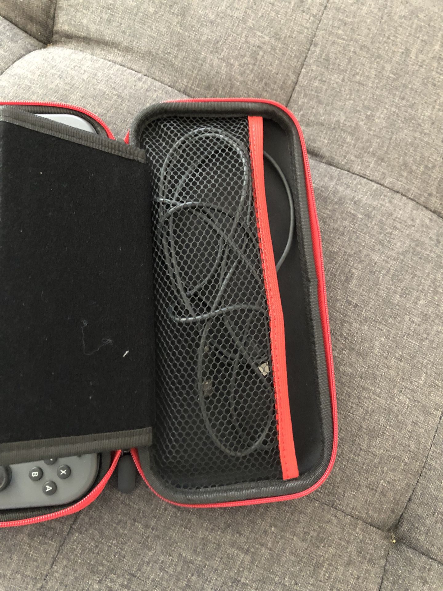 Nintendo Switch & 7 Games & Case
