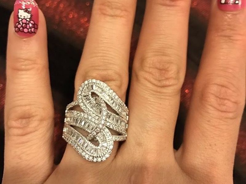 Luxurious Silver Ring - Ellegant