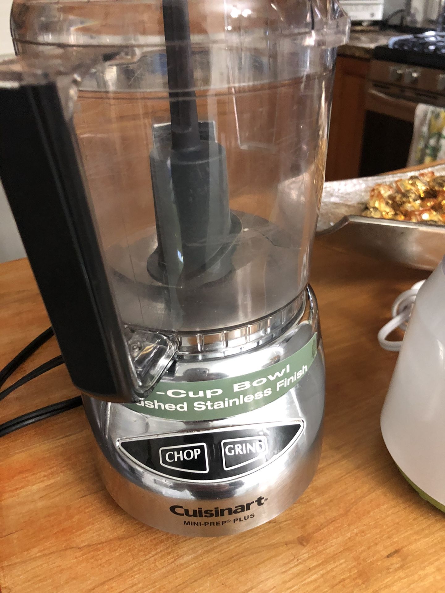 Personal mini blender and food processor