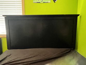 Queen Bed Set-NO Mattress Included Thumbnail