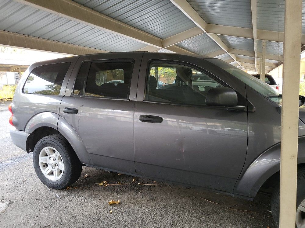 2004 Dodge Durango