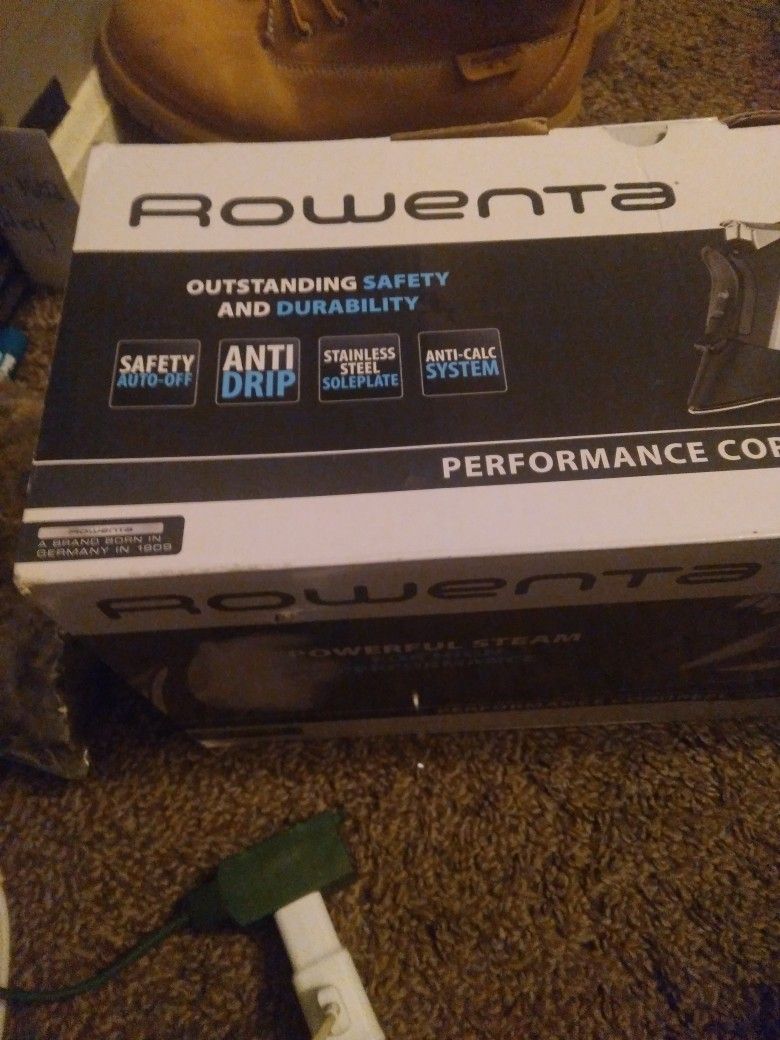 Rowenta Performance Cordreel Iron