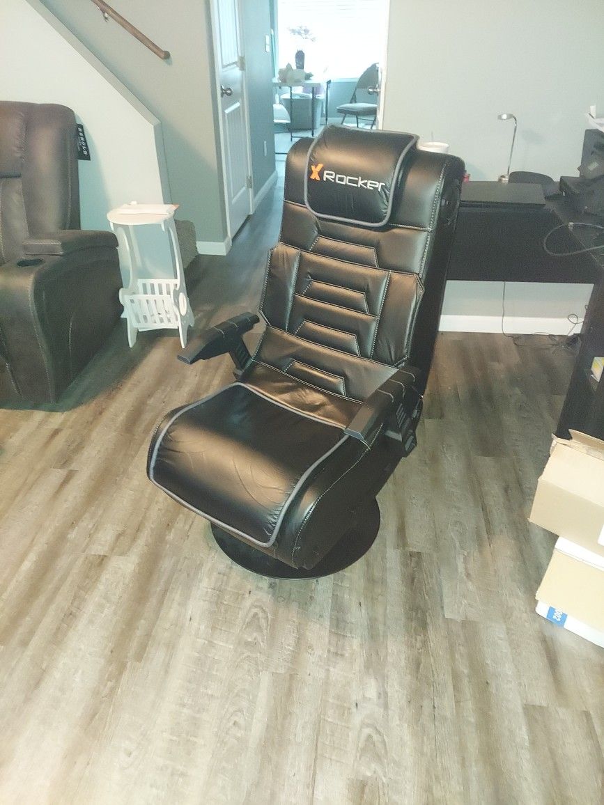 Game Or Desk Chair