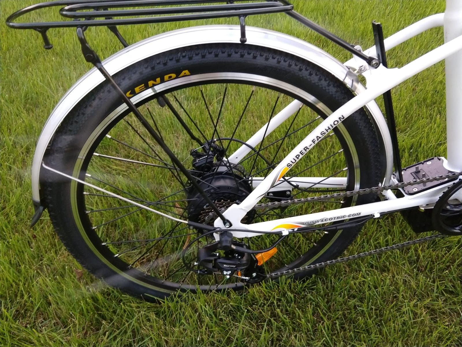 26 inch Brand New Women's ecotric electric bike