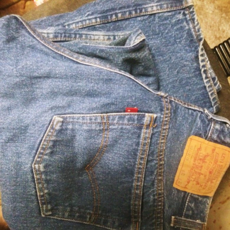 Levi's Vintage Button Fly 32x32 25