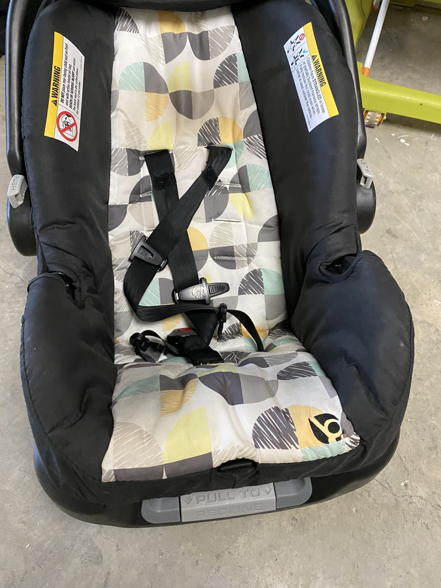 Baby Trend Car seat With Extra Base