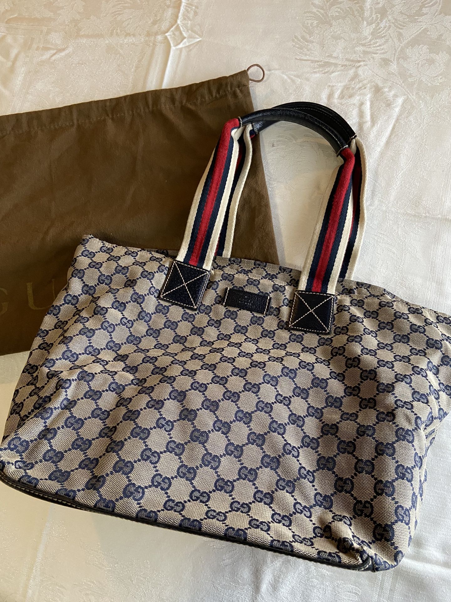 GUCCI Medium Shoulders Bag