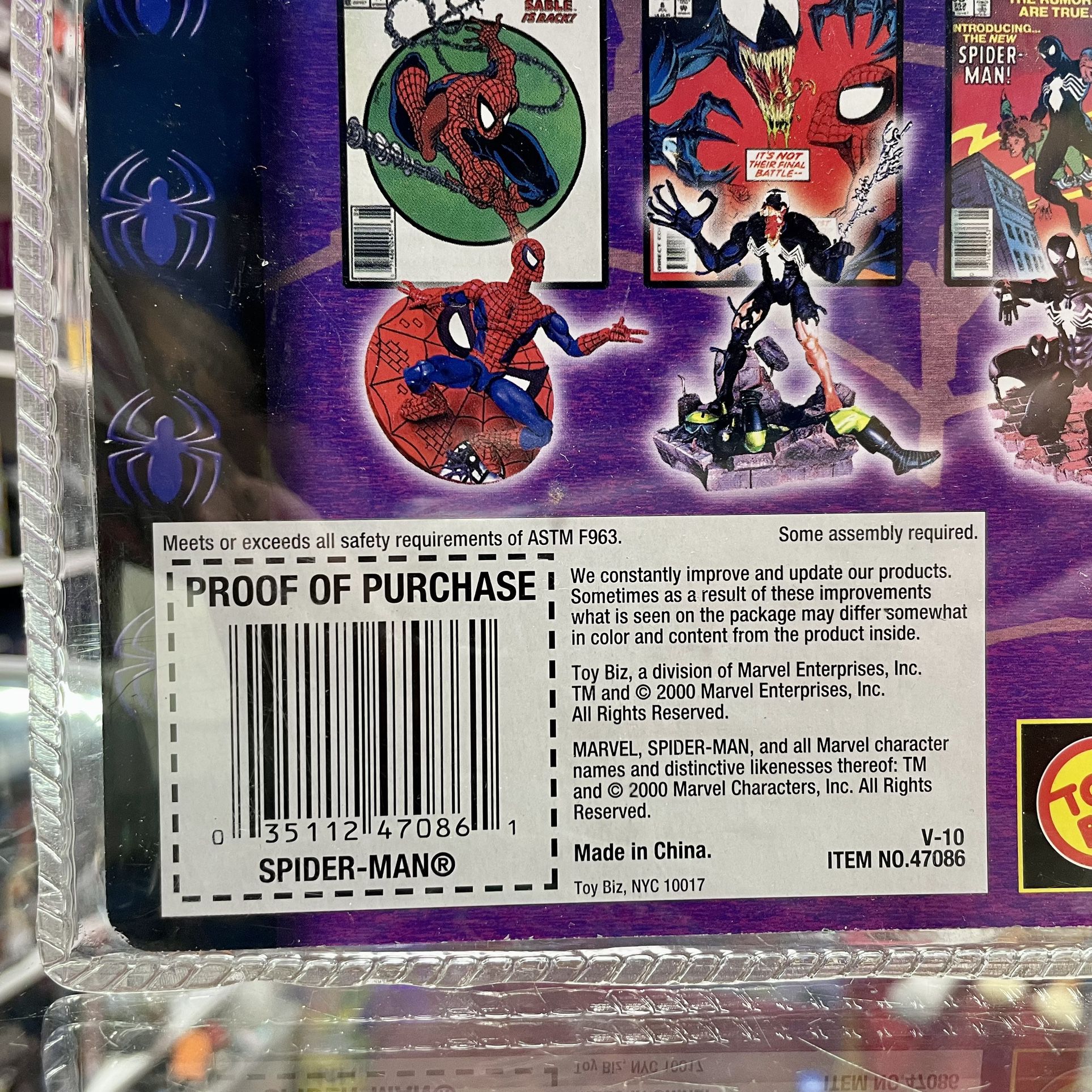 Vintage 2000 Toy Biz Spider-Man Classics 6” Action Figure Toy NIB - 30 Points Of Articulation, Wall Mountable Display Stand & 30 Page Comic Book