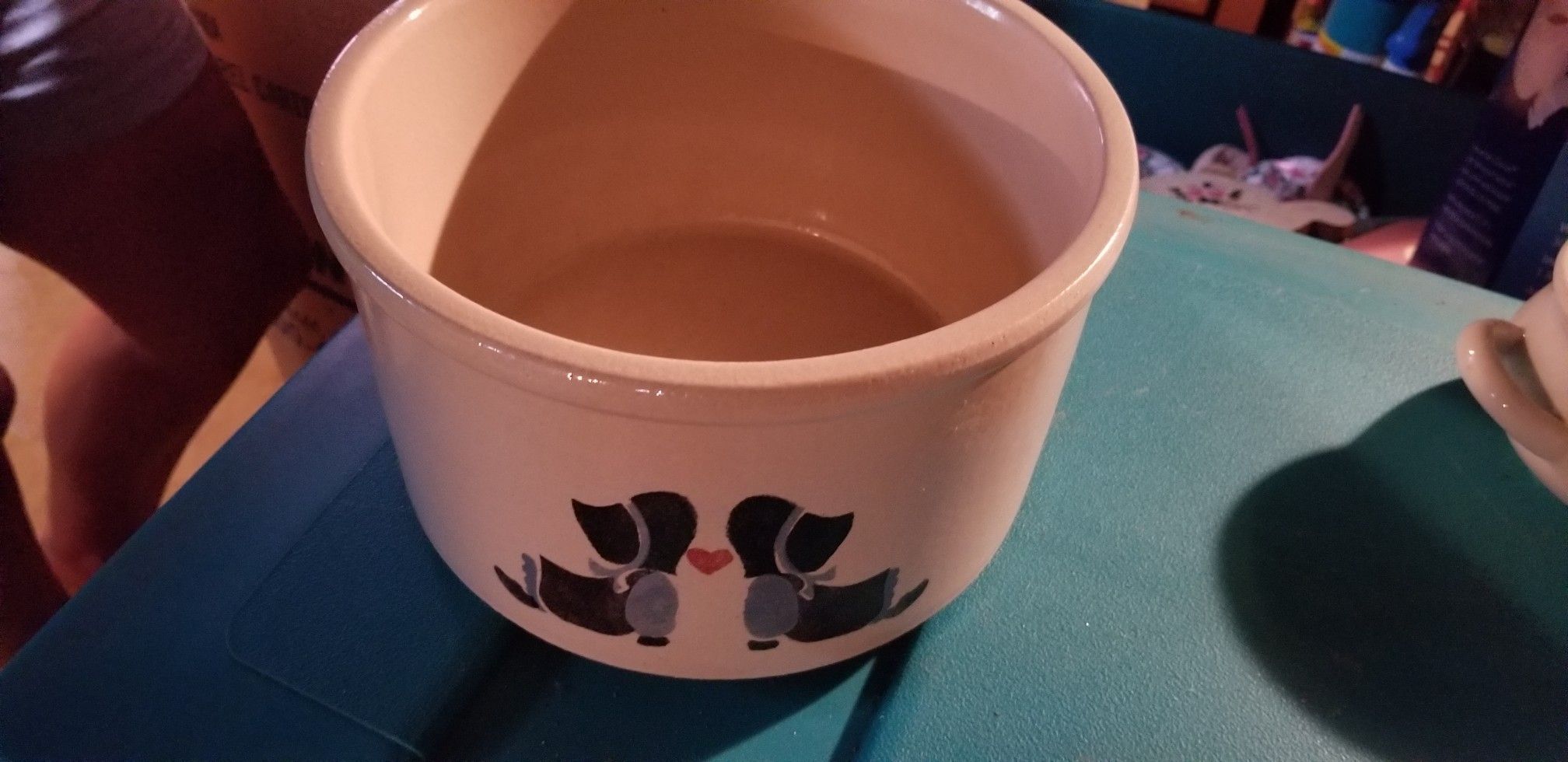 ROBISON RAINBOTTOM CERAMIC POT