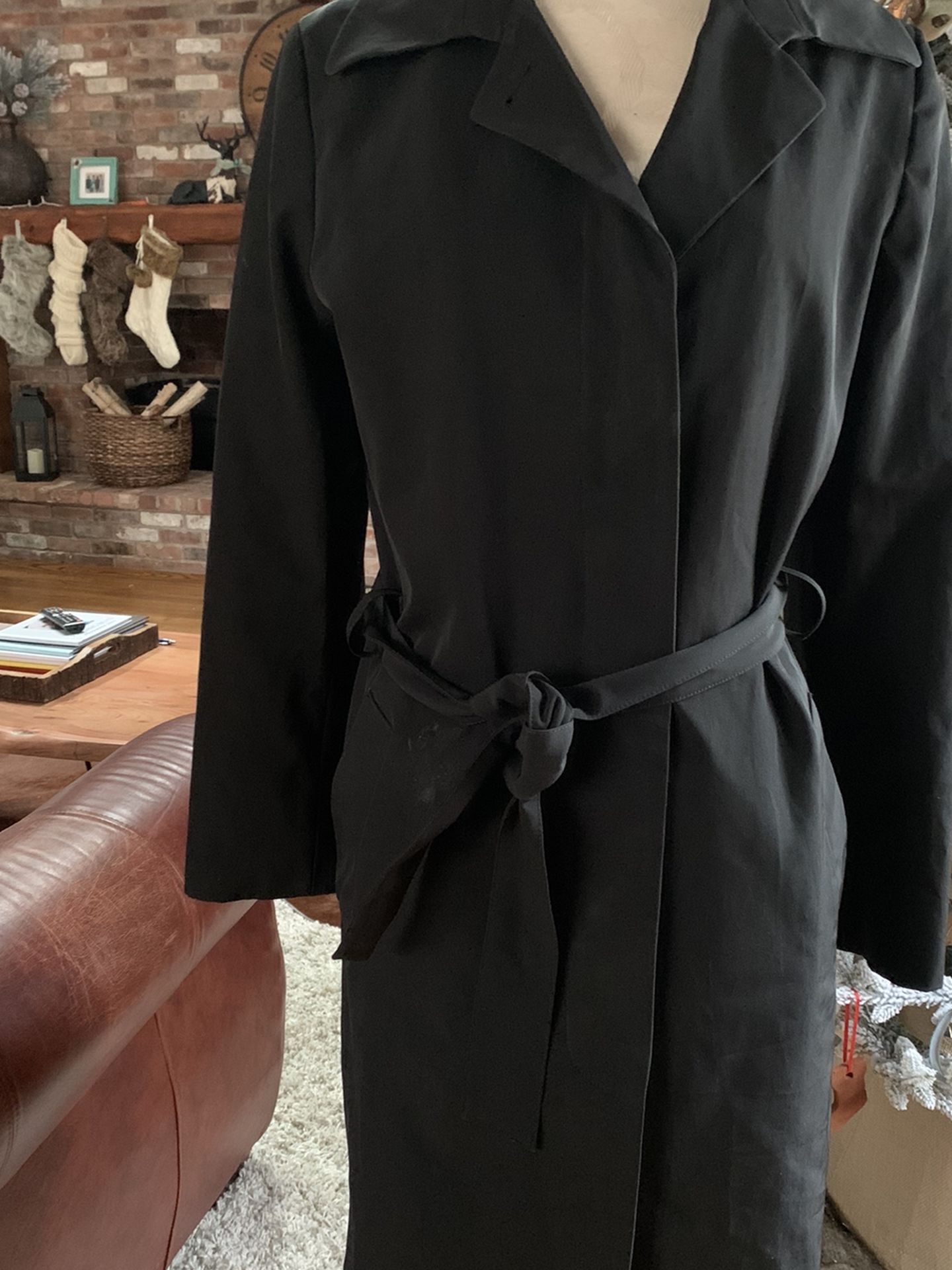Black medium London fog rain jacket