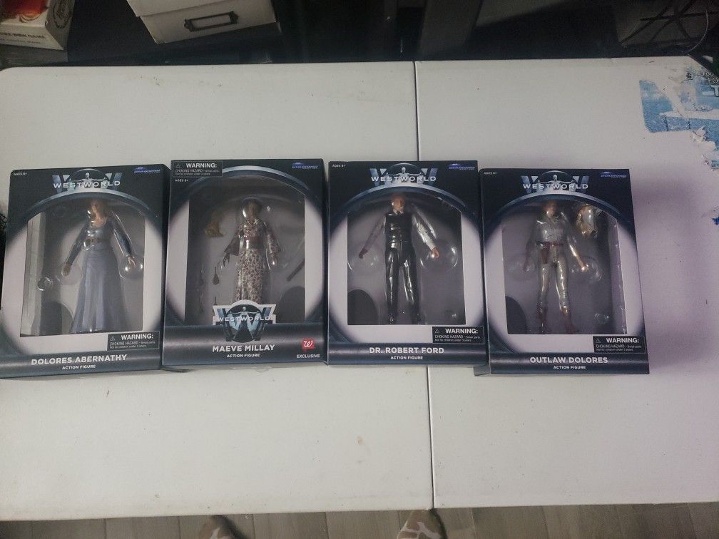Set Of 4 Westworld Action Figures Collection New