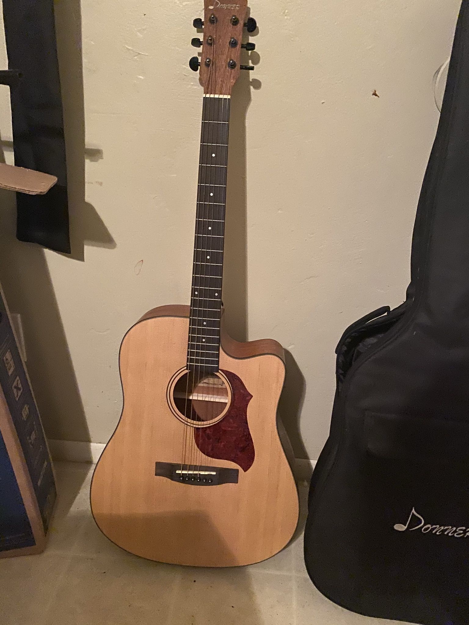 Donner Acoustic Guitar