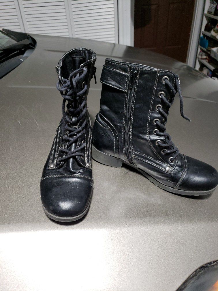Guess Ladies Boots
