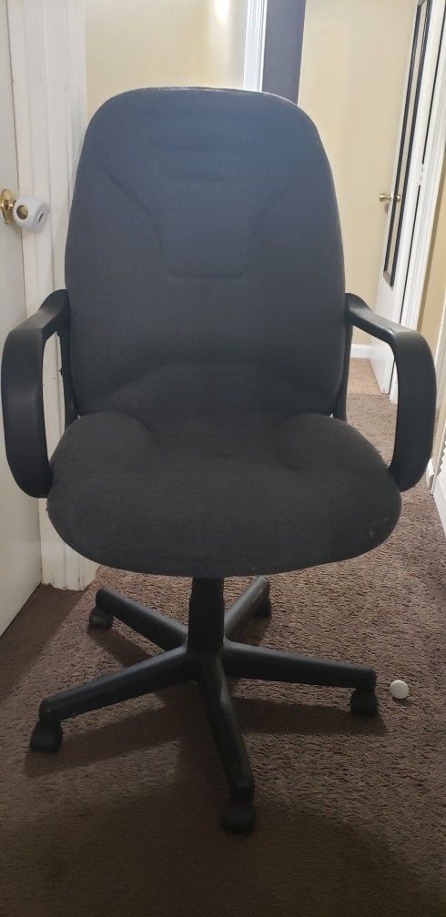 rolling chair