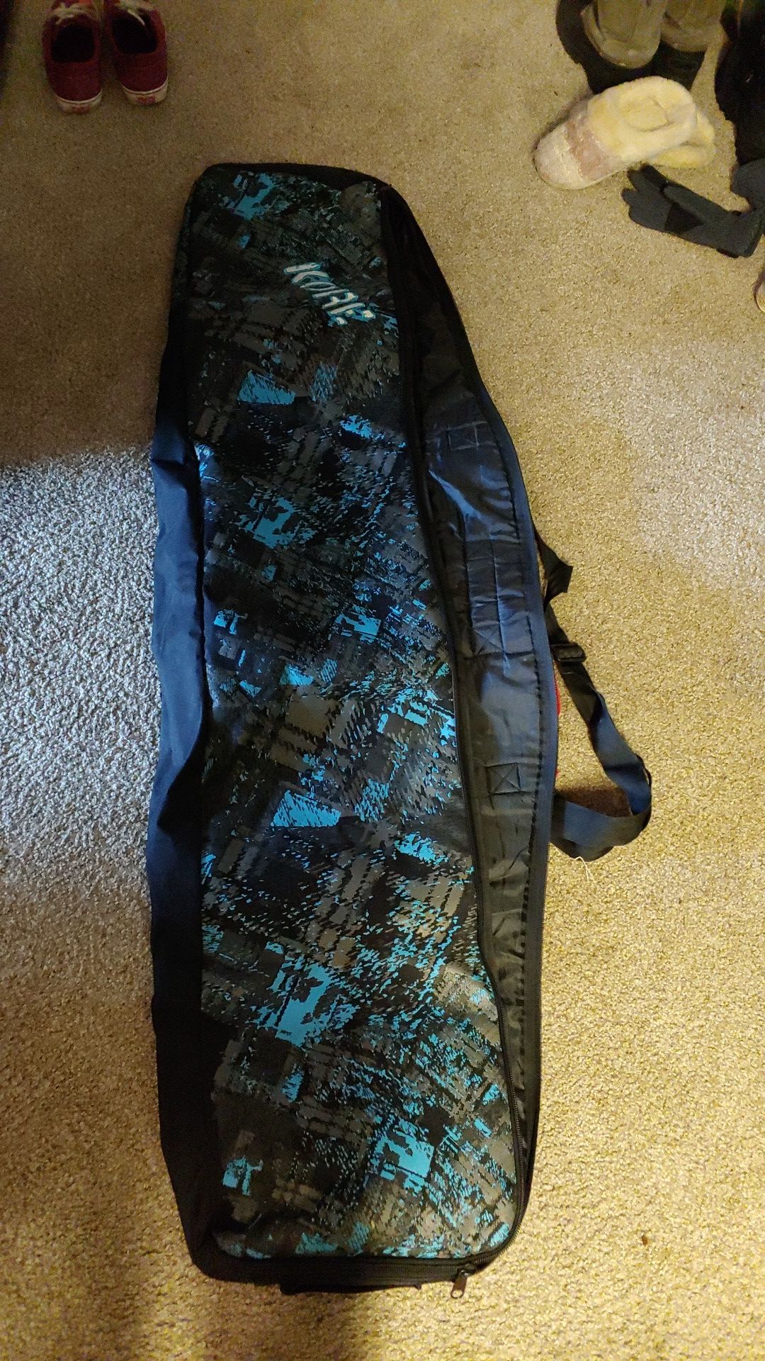 Snowboard bag
