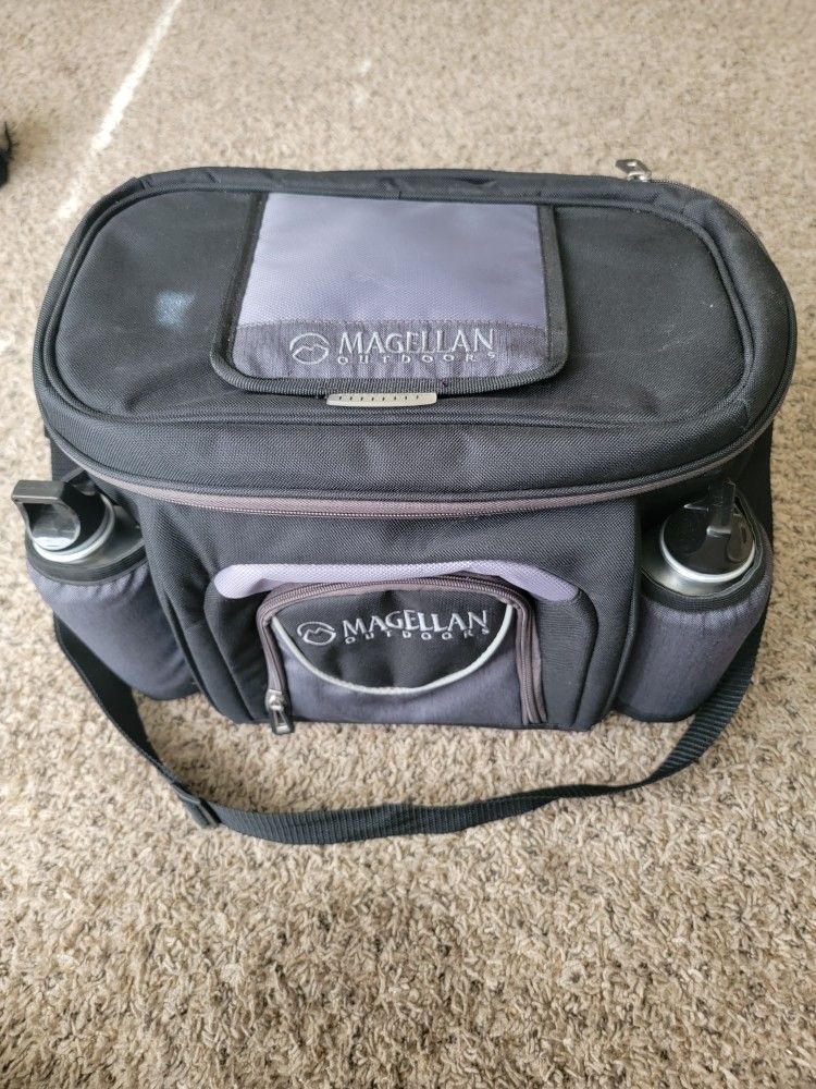 Magellan Outdoors Lunchbox