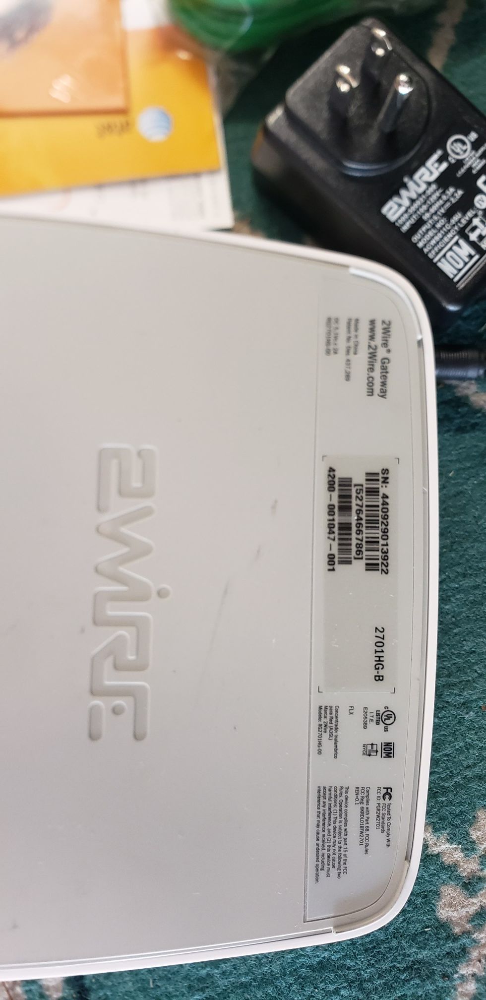 AT&T 2701HG-B 2Wire Wireless Gateway DSL Router Modem