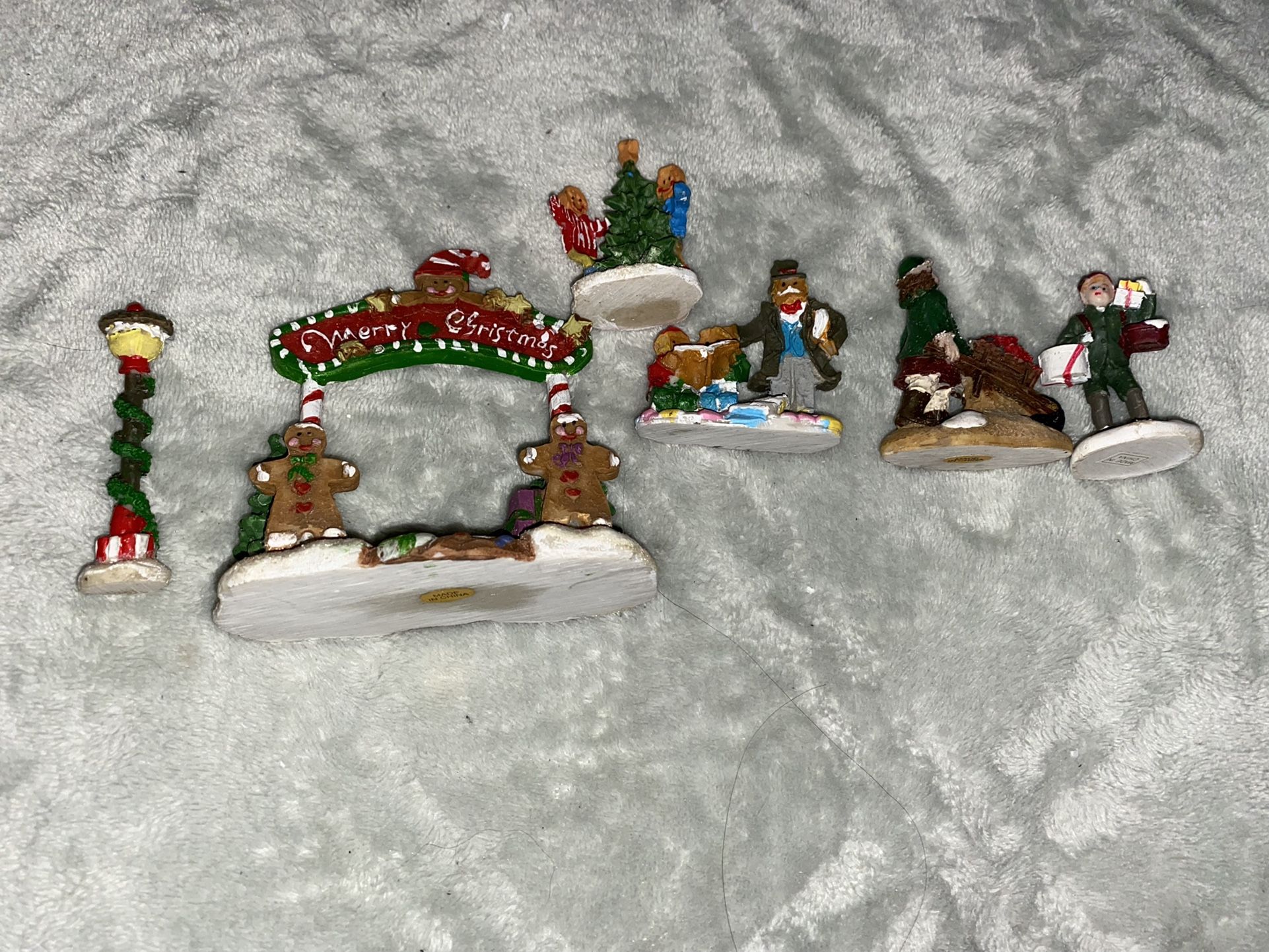 Christmas Villahe Decor