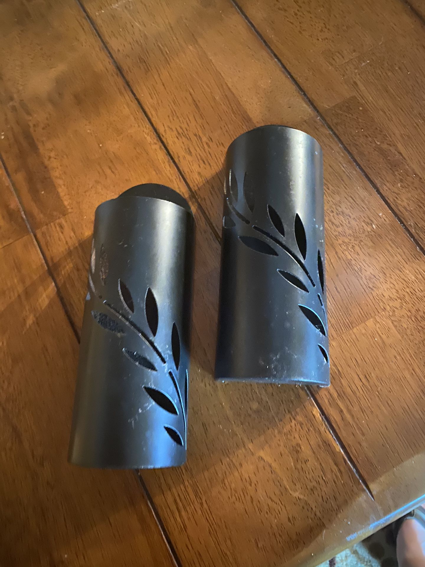 2 matchsticks candle holders