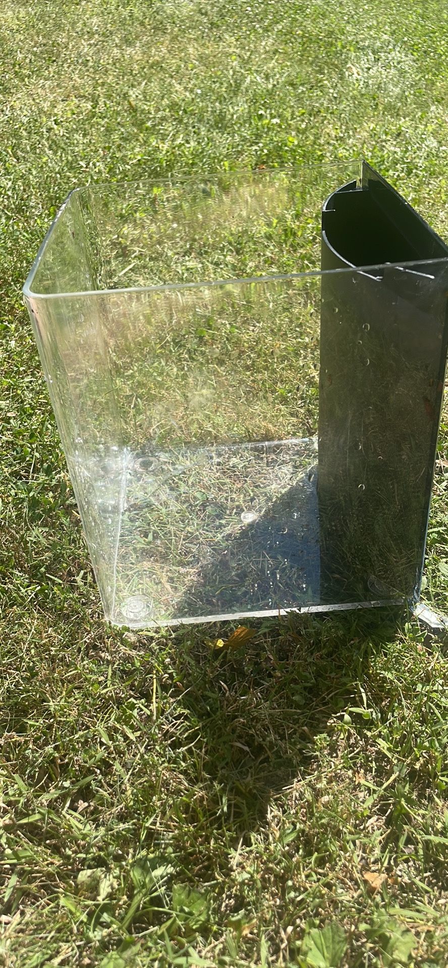 Top Fin Tank