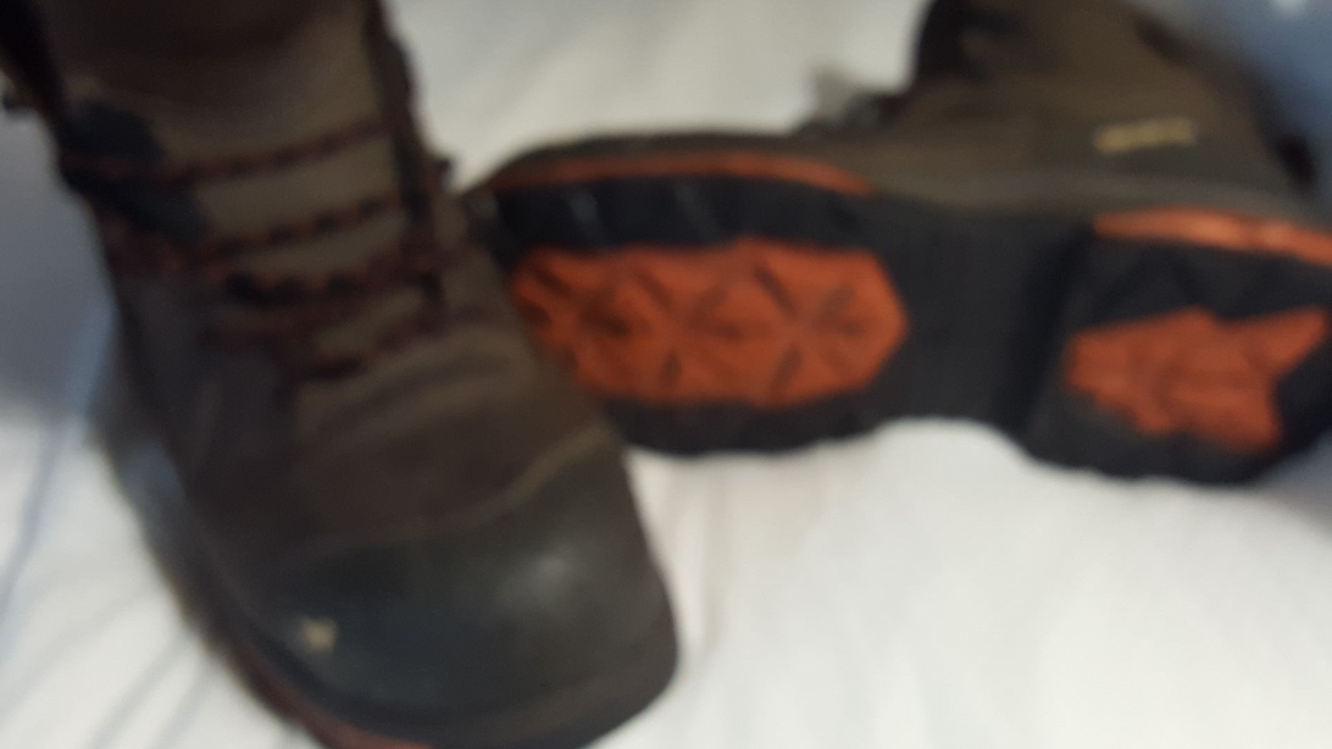 Size 9.5 reg width Kasota RED WING work boots composite toe, waterproof, used for 5day.