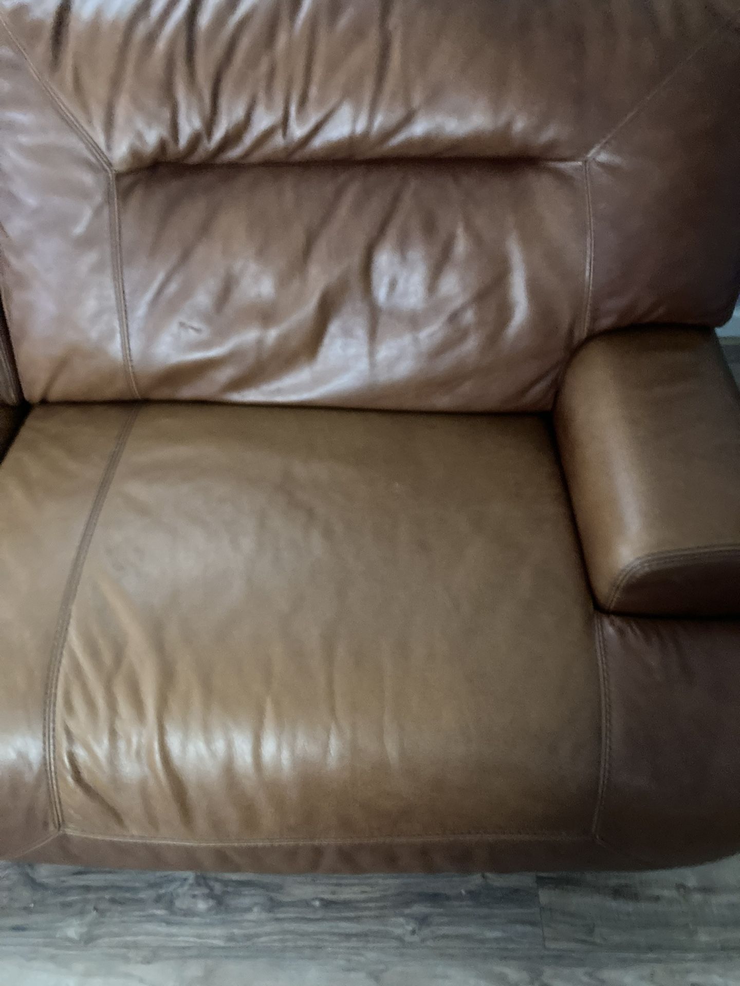((((Real Leather ))) Everything Works