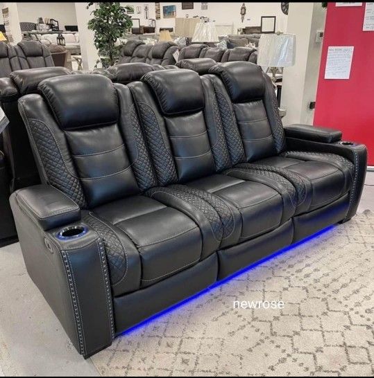 $50 Down Payment 💦
Party Time Power Reclining Sofa
Ashley Furniture 《In STOCK, Fast Delivery 》