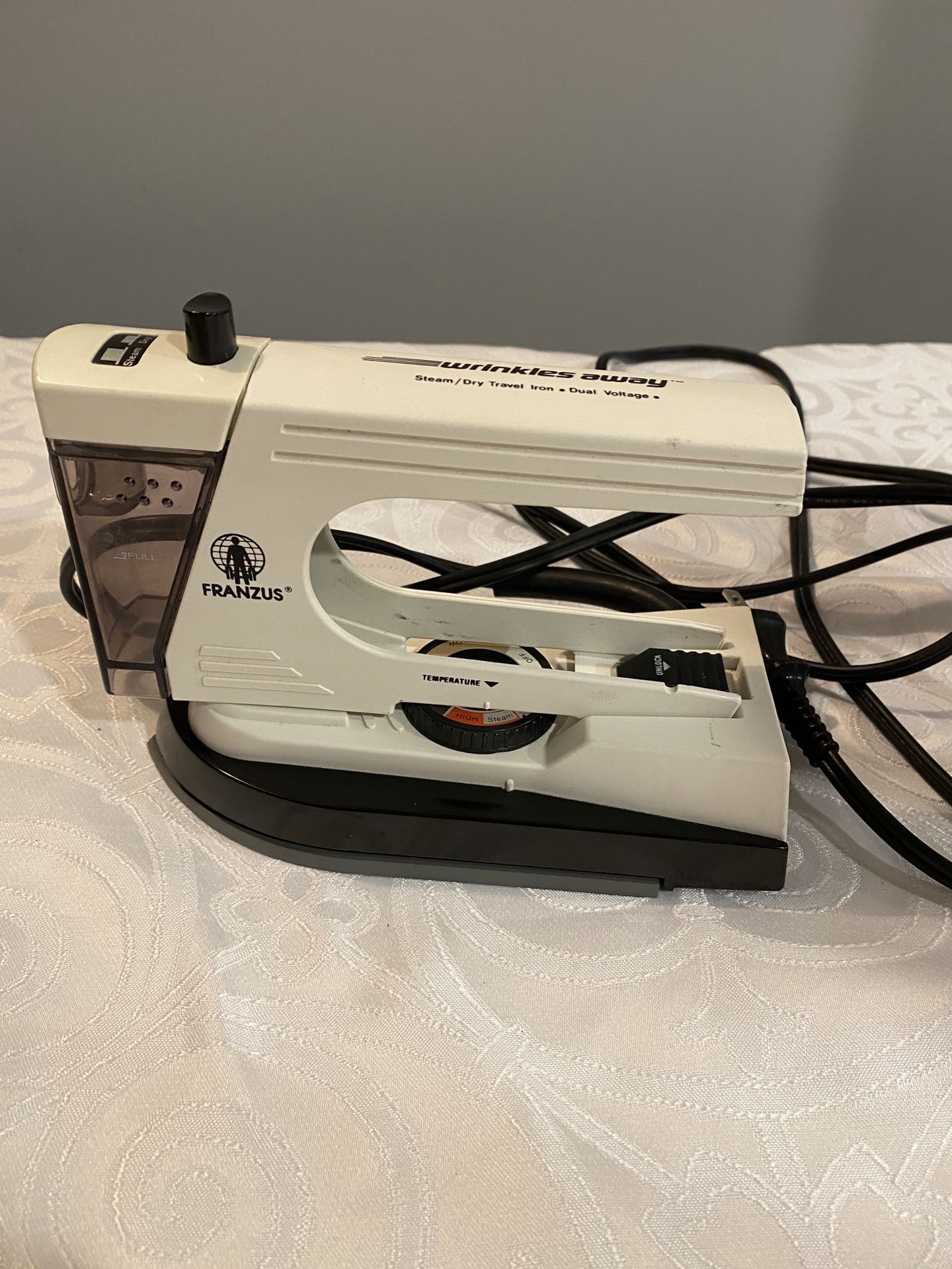 Franzus Dual Voltage Steam Dry Travel Iron