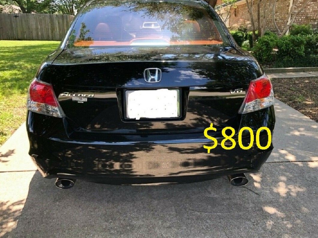 Beautiful H o n d a A c c o r d V6 without problems!