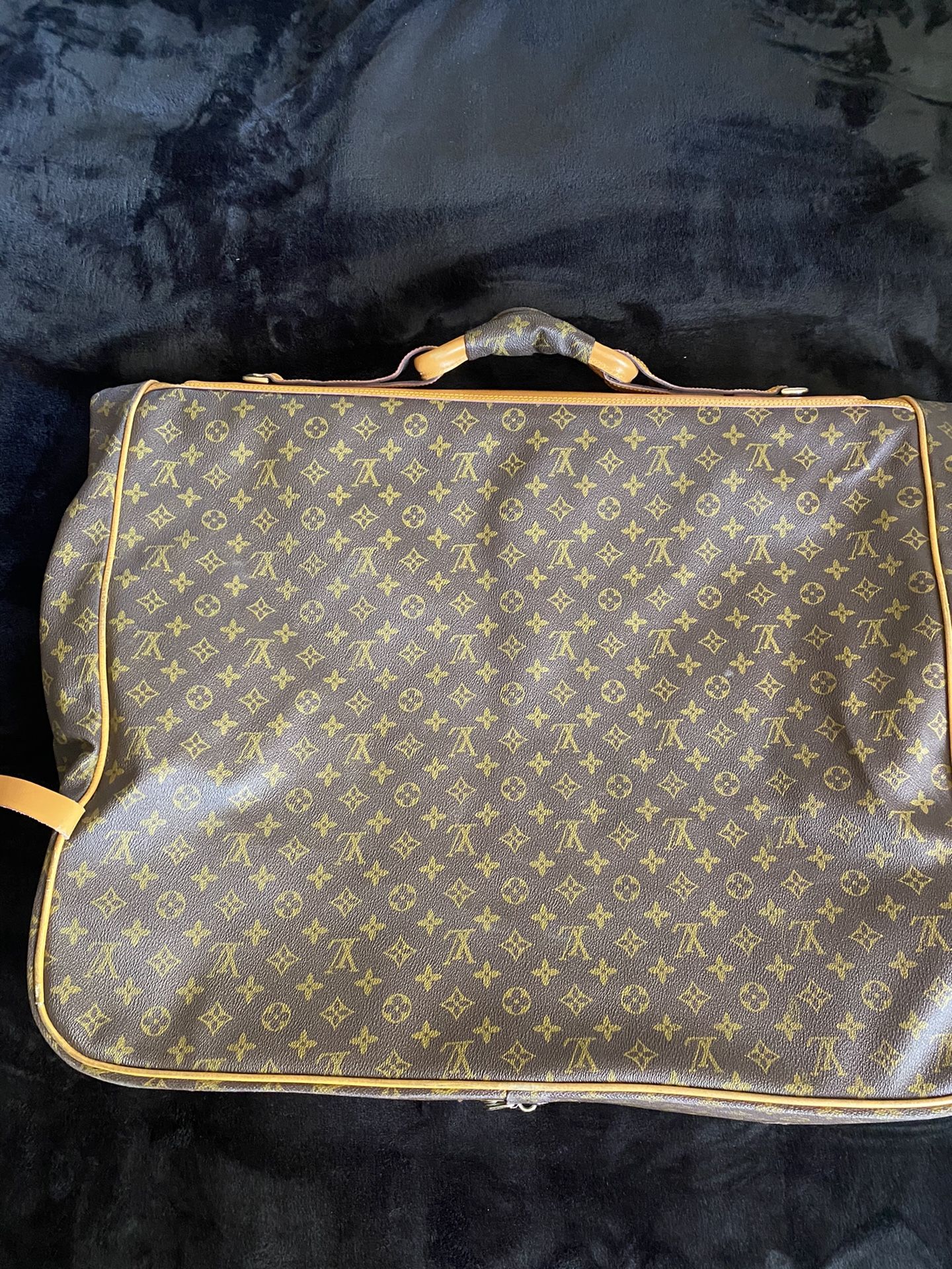 Louis Vuitton Garment Cover