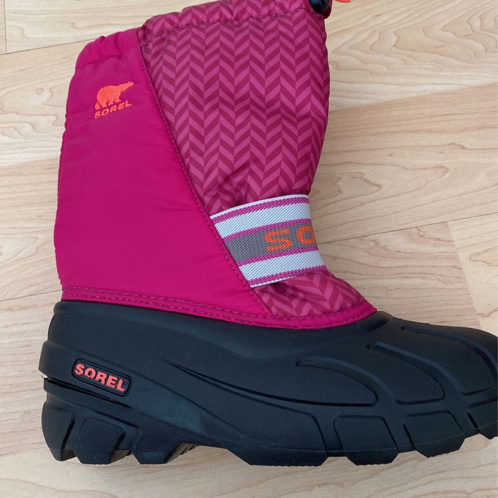 Brand new Girl Sorel Snow Boots Size 3