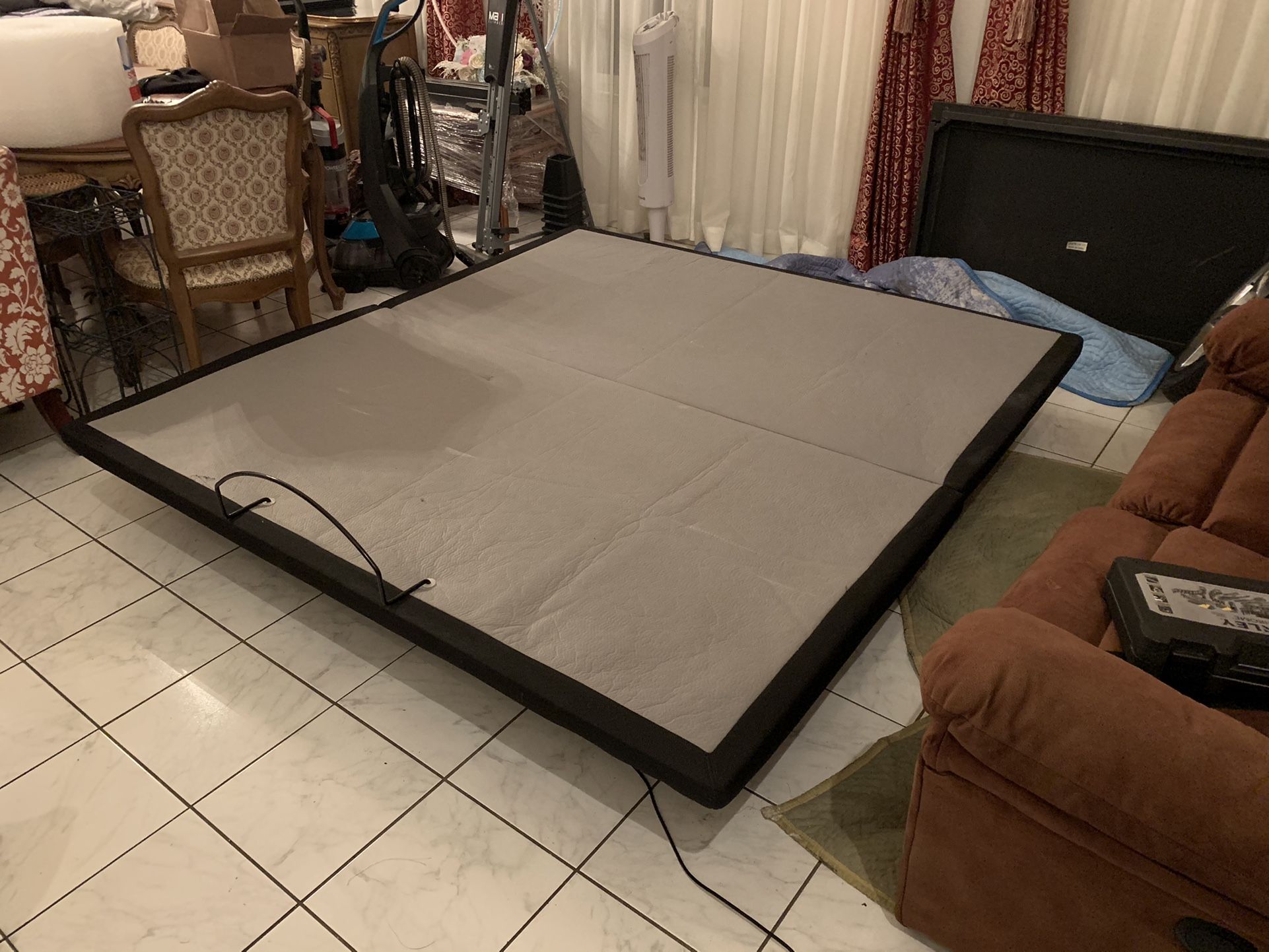 Linak Adjustable Bed King Size HC10BL for Sale in Lodi, CA OfferUp